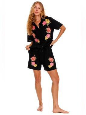 Agua bendita cece mens shorts embroidered size 32 unisex